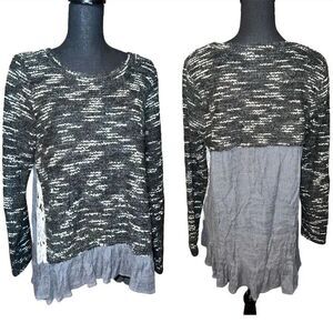 A’Reve Gray and White Marbled Knit Long Sleeve Sweater with Lace Size Large